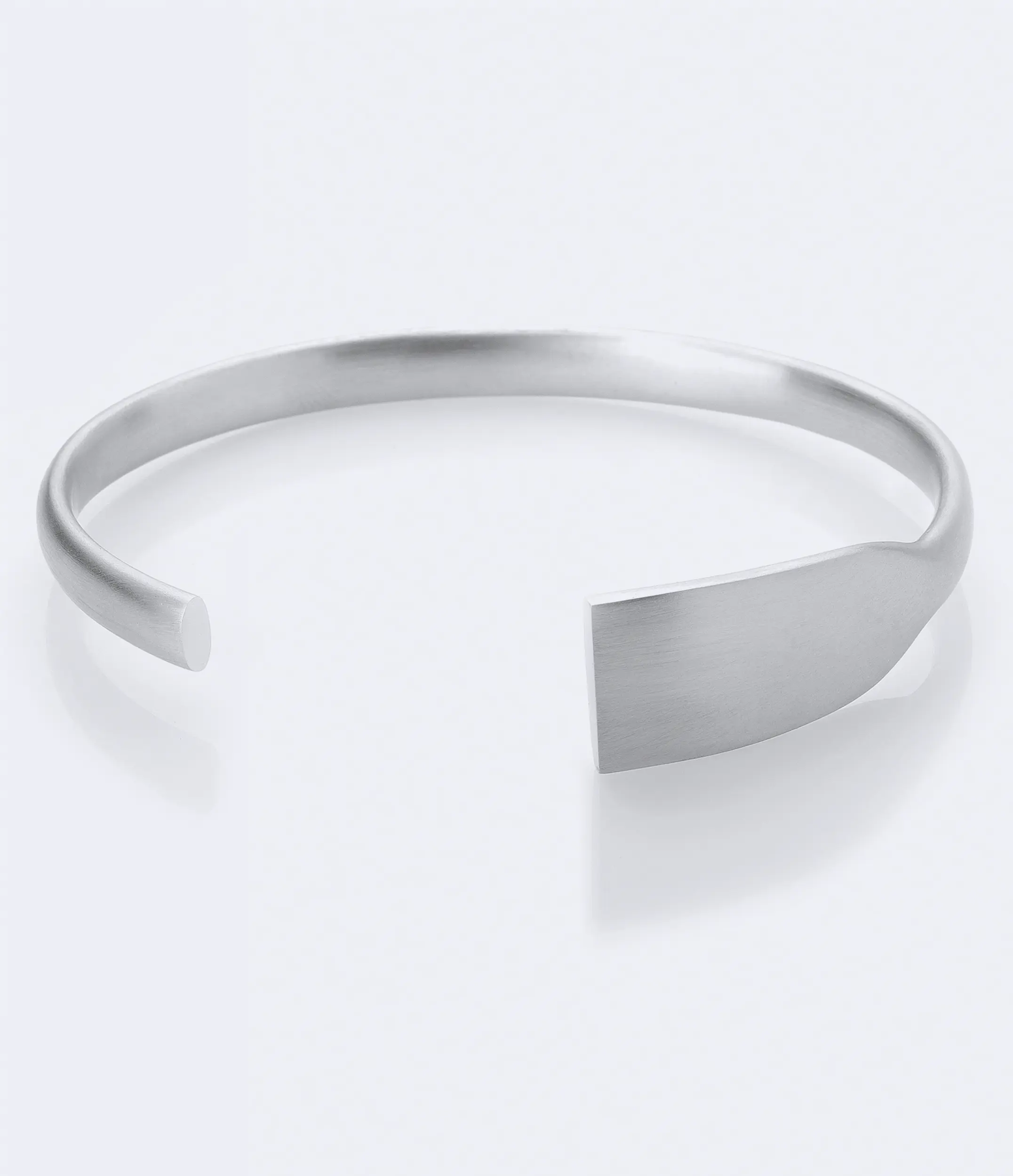 Assay Braclet 2024